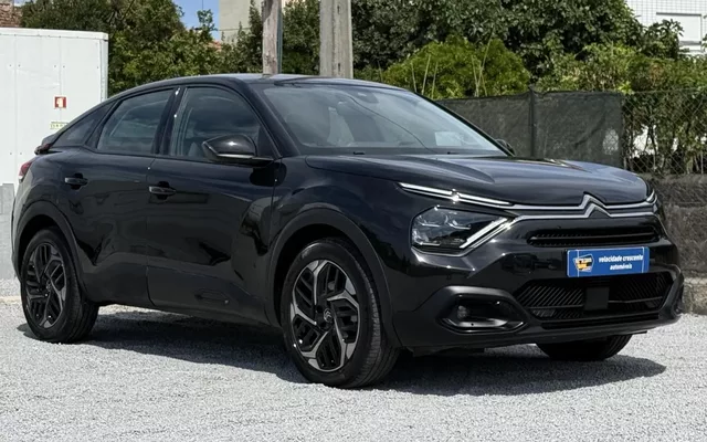 Citroën C4 1.2 PureTech Shine EAT8