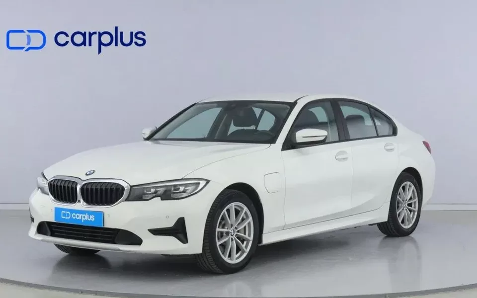 BMW 330 e Auto