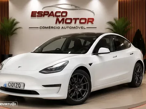 Tesla Model 3 Standard RWD