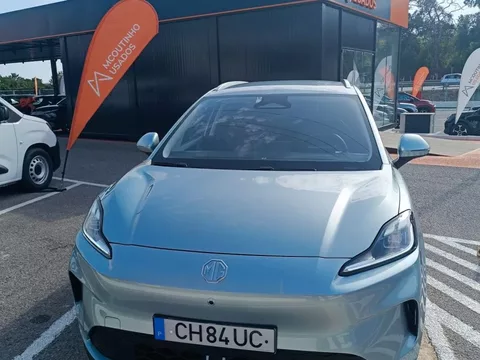 MG MG4 64 kWh Luxury