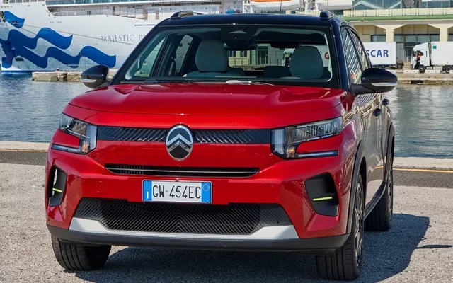 CITROEN C3 C3 1.2 PureTech S&S Shine EAT6 110