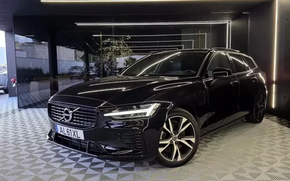 Volvo V60 2.0 T6 AWD TE R-Design