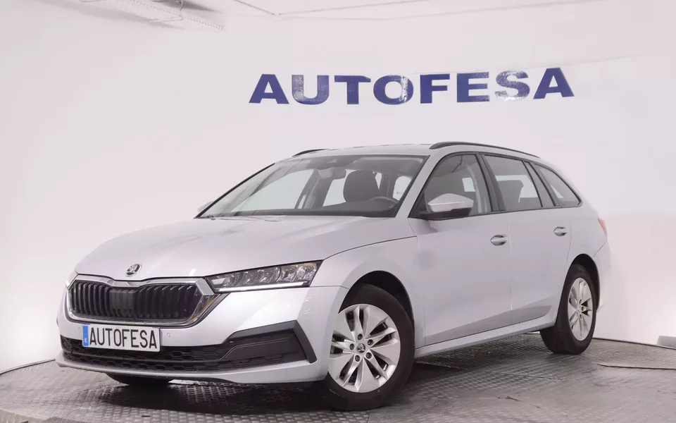 Skoda Octavia COMBI 2.0 TDI BUSINESS 116CV 5P # NAVI,PARKTRONIC,