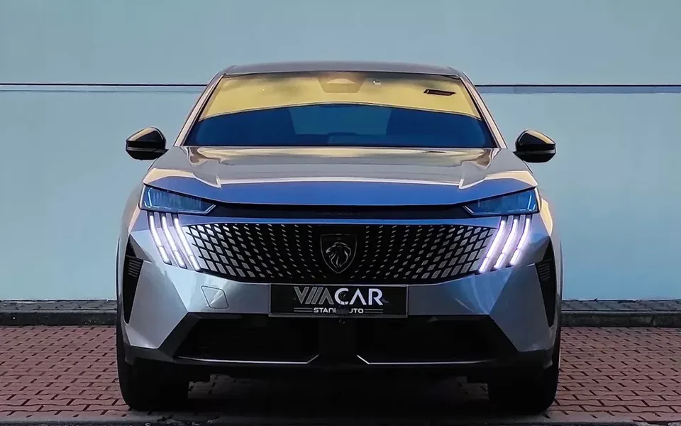 Peugeot E-3008 Allure