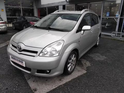 TOYOTA Corolla Corolla Verso 2.0D4D Luna