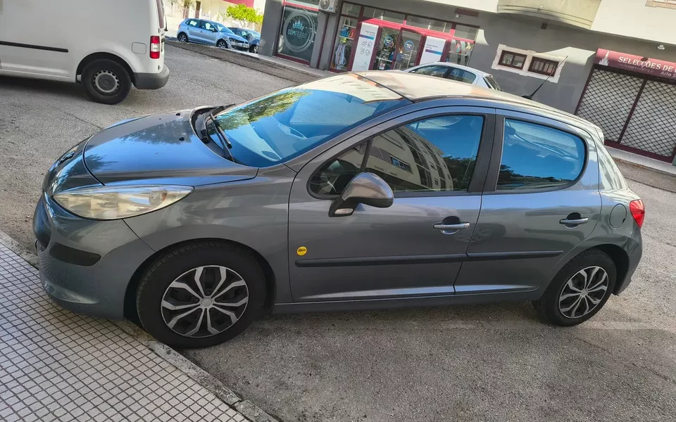 Peugeot 207 1.4 16V Open