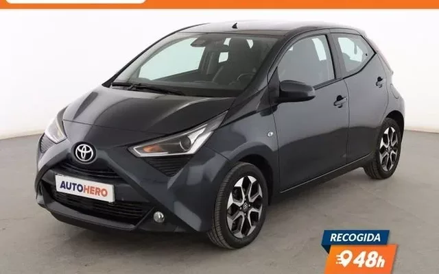 TOYOTA Aygo 1.0 VVT-i X-Play