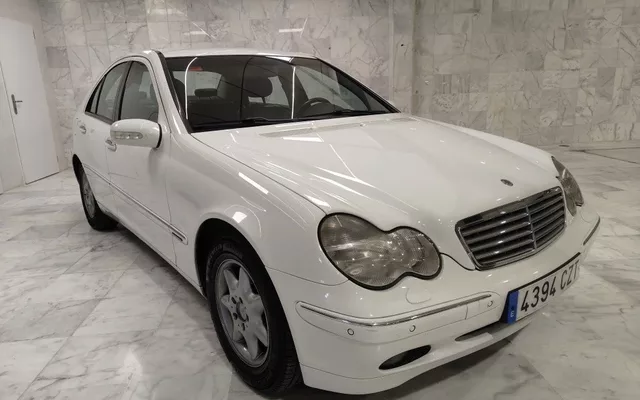 MERCEDES-BENZ Clase C C 220 CDI Avantgarde Aut.