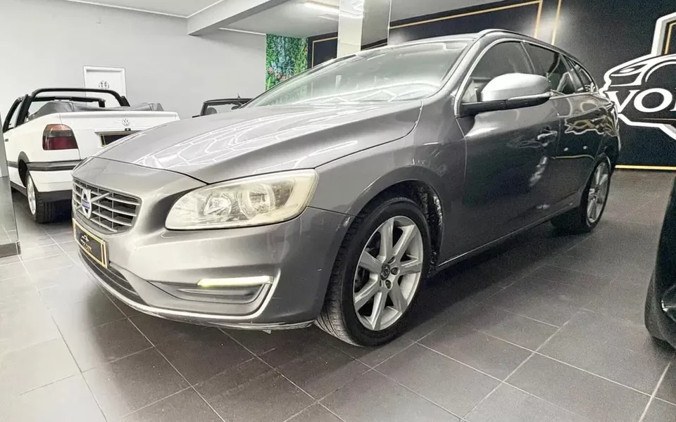 Volvo V60 2.0 D2 Summum Geartronic