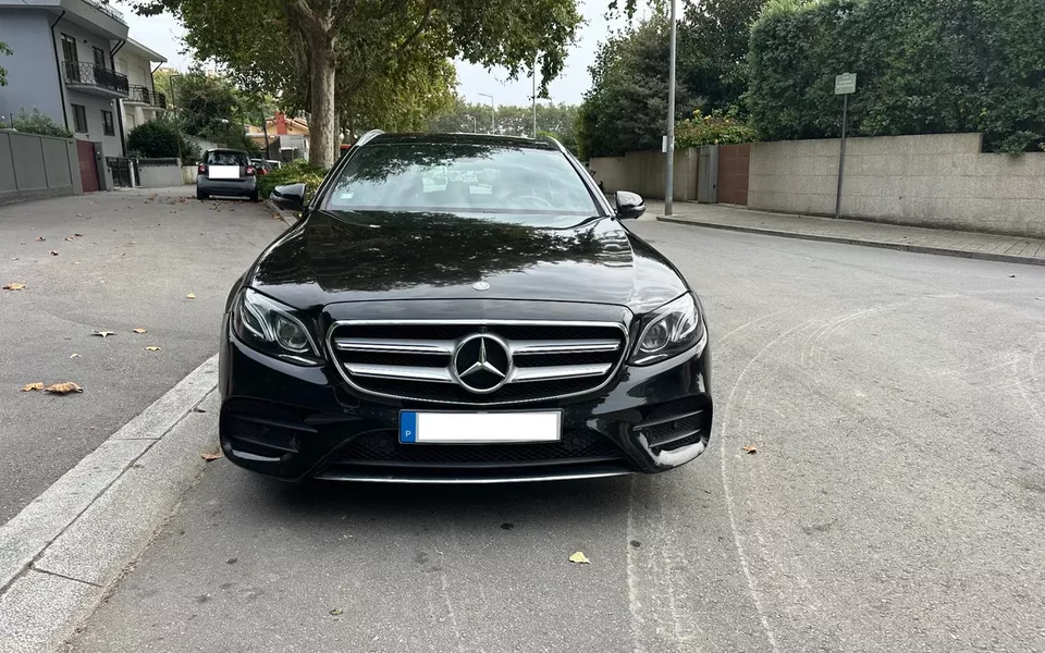 Mercedes-Benz E 220 d AMG