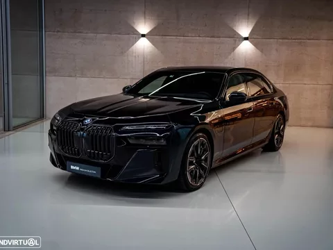 BMW 750 750e xDrive Pack Desportivo M Pro