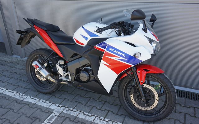 Honda CBR 125 R Zarej.