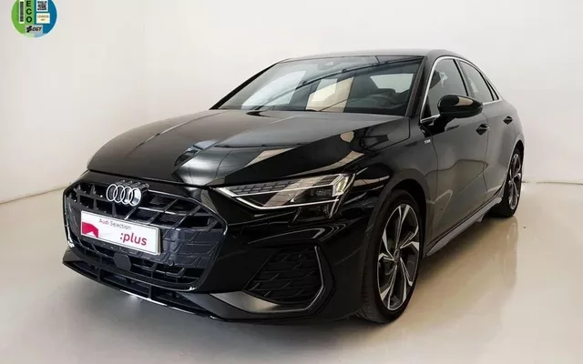 AUDI A3 A3 Sedán TFSI S line S tronic 110kW