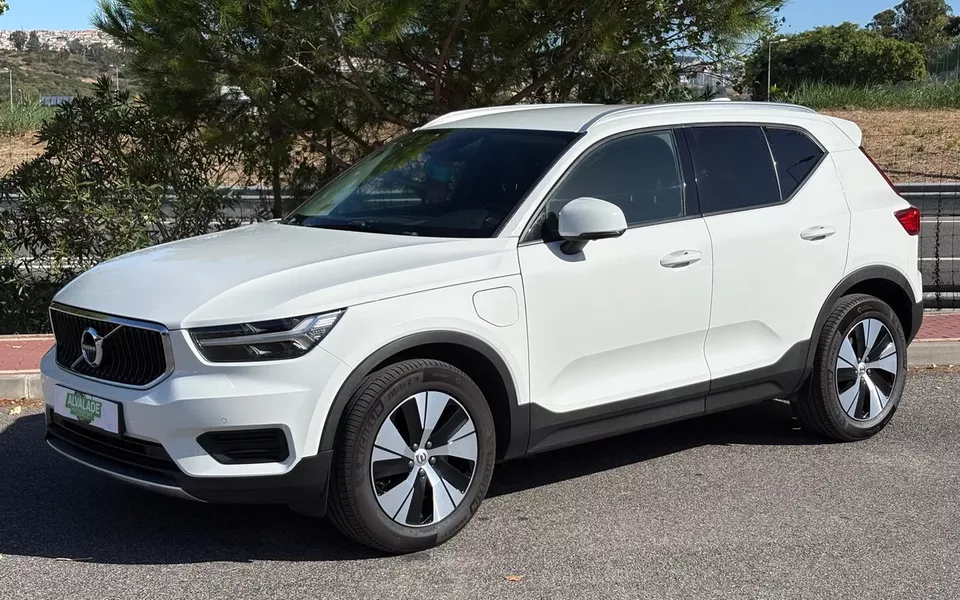 Volvo XC 40 1.5 T5 PHEV Momentum Plus