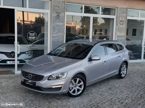 Volvo V60 2.0 D2 Momentum Drive
