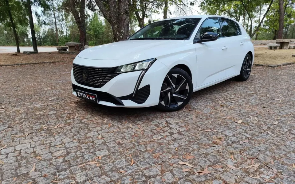 Peugeot 308 1.2 PureTech Allure EAT8