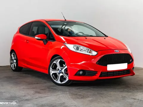 Ford Fiesta 1.6 EcoBoost c/ Pack Pele Desportiva ST