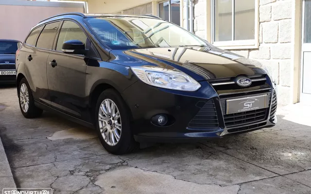 Ford Focus 1.0 EcoBoost S&S Champions Edition