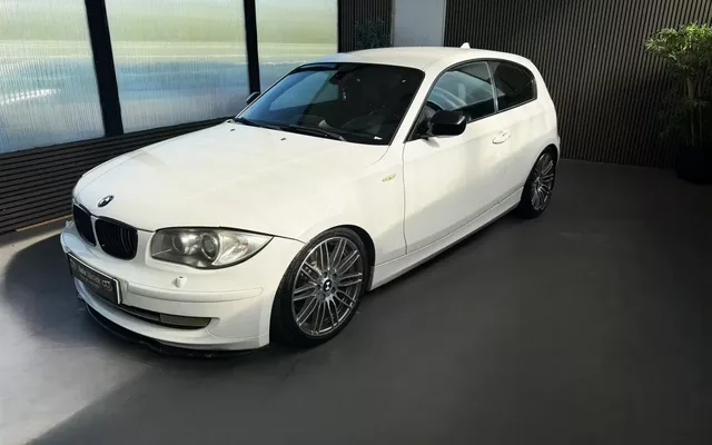 BMW 123 d DPF Aut. Edition Sport