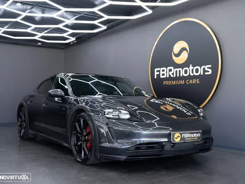Porsche Taycan Cross Turismo 4S