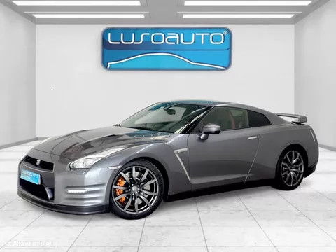 Nissan GT-R 3.8 V6 Black Edition
