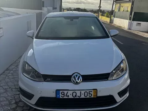VW Golf 1.6 TDi R-Line