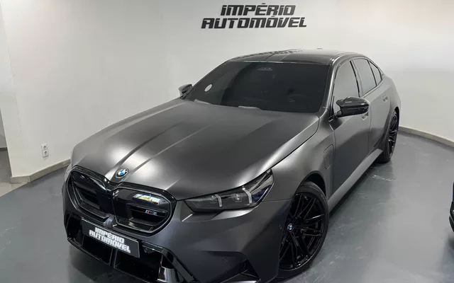 BMW M5 Standard