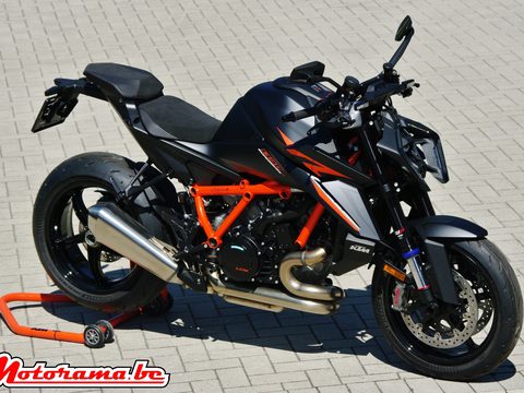 KTM 1390 Super Duke R EVO