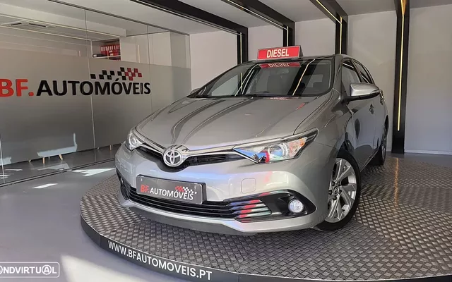 Toyota Auris 1.6 D-4D Exclusive+Navi