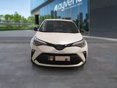 TOYOTA C-HR + 1.8 125H Advance