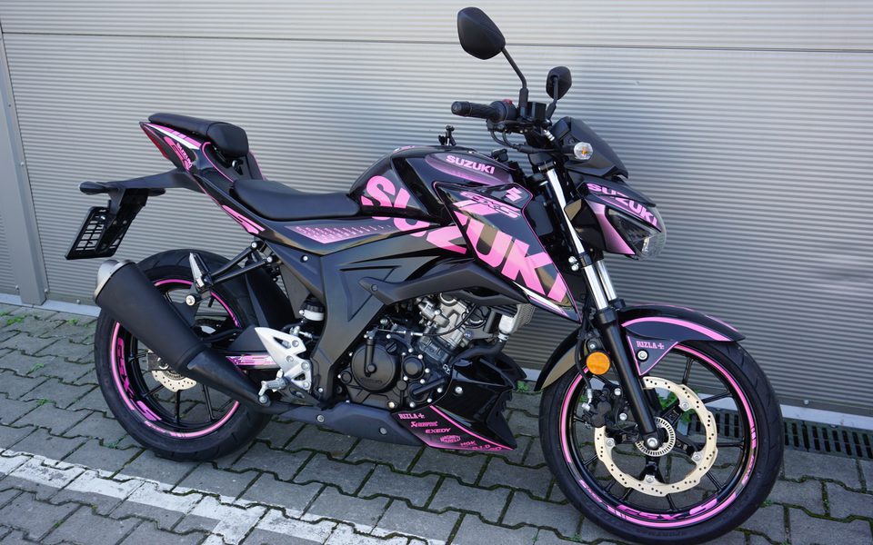 Suzuki GSX-S 125 GSXS PINK