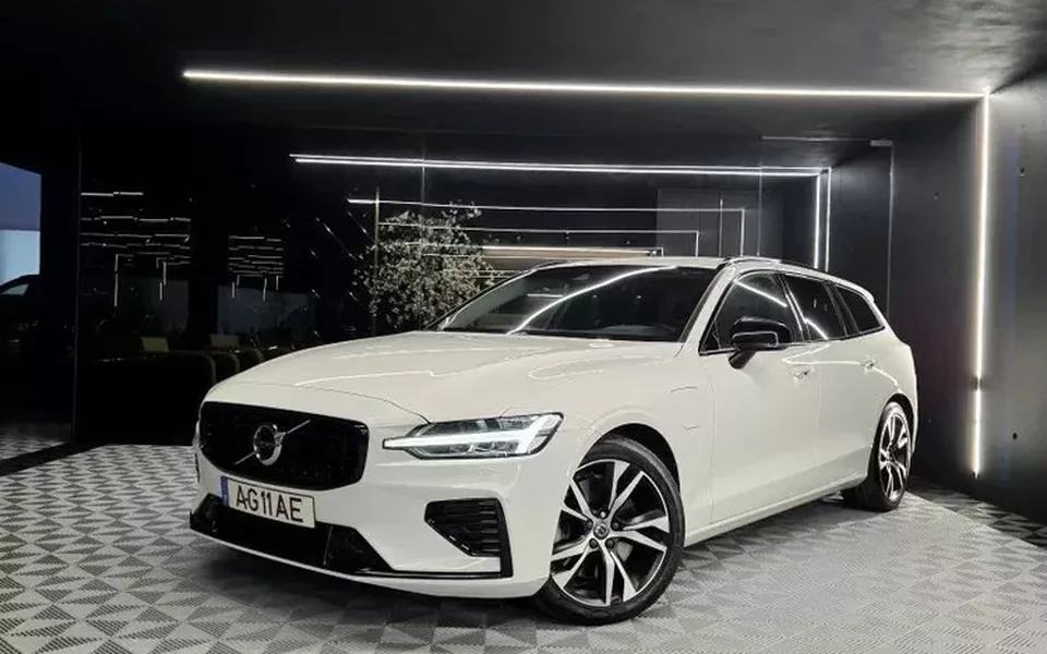 Volvo V60 2.0 T6 AWD TE R-Design Expression