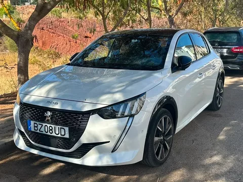 Peugeot 208 PureTech 100 GT Pack