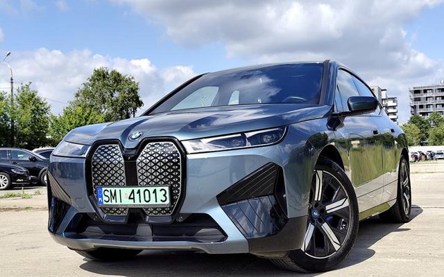 BMW IX 2023