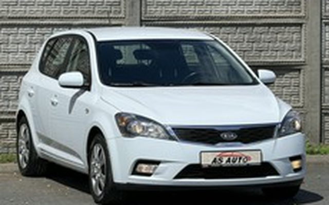 Kia Cee'd I 1.6dm³ 90KM