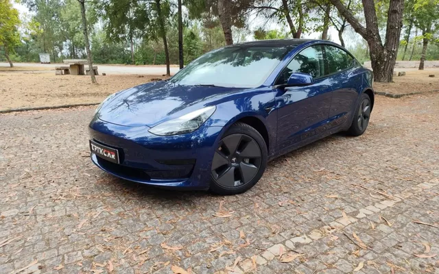Tesla Model 3 Standard Range Plus RWD