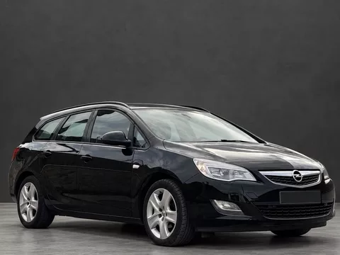 Opel Astra 1.7 CDTi Cosmo