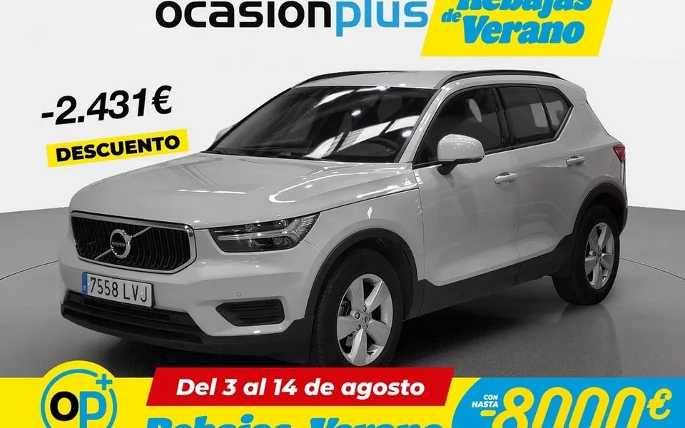 VOLVO XC40 XC40 T2 Momentum Core