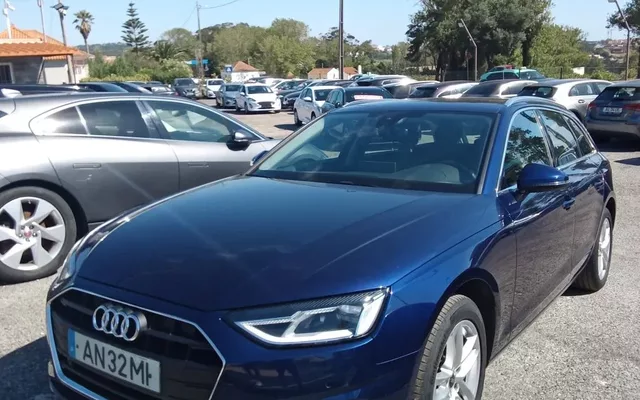Audi A4 Avant 30 TDI Advanced S tronic