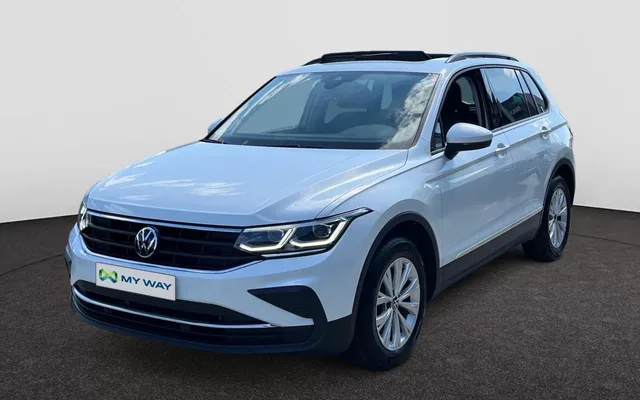 VOLKSWAGEN Tiguan AUTOMAAT 150PK PANODAK CARPLAY GPS CAMERA SENSOREN