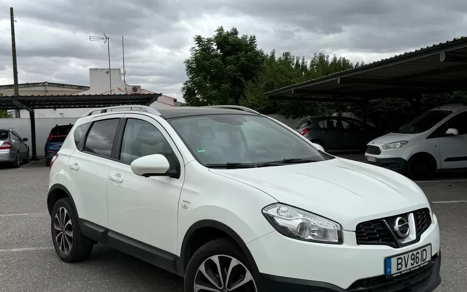 Nissan Qashqai 1.6 dCi Tekna Premium 360