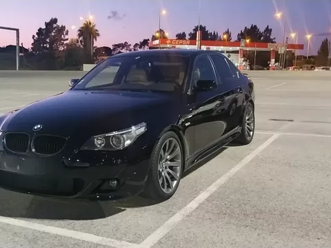 BMW 530