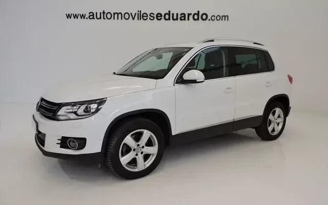 VOLKSWAGEN Tiguan Sport 2.0 TDI 140 CV BlueMotion Technology 4Motion DSG