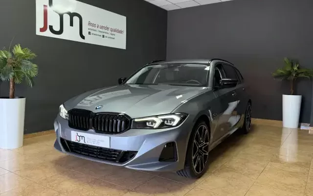 BMW 320 2023 e Aut. Sport Line