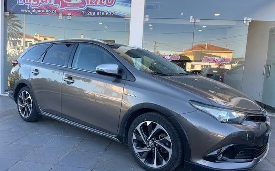 Toyota Auris Touring Sports
