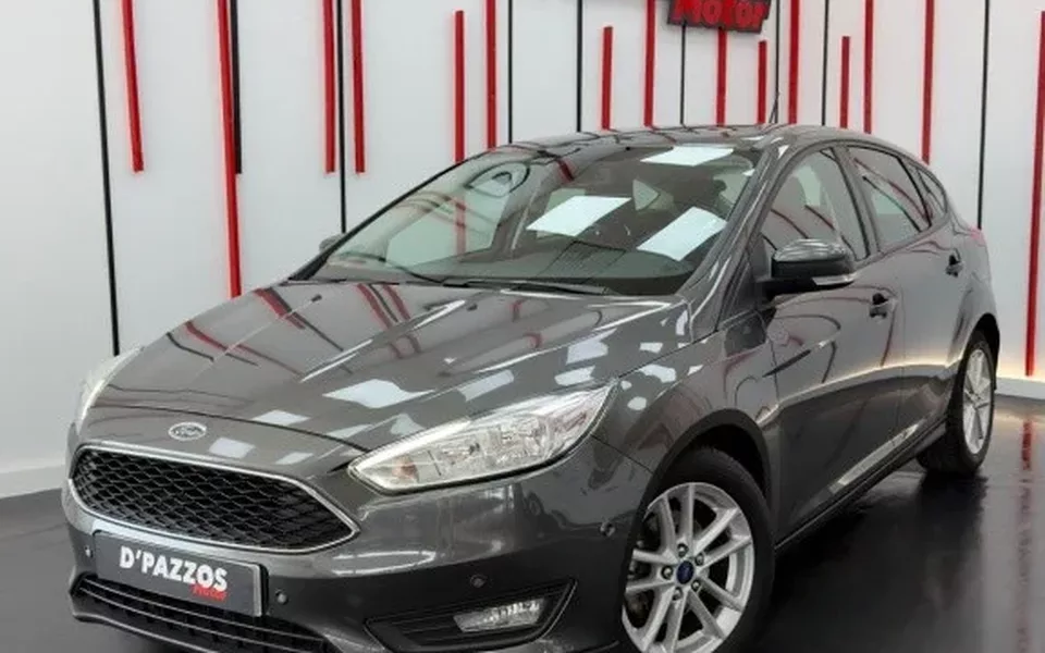 FORD Focus Focus 1.0 Ecoboost Black&Red Edition 125
