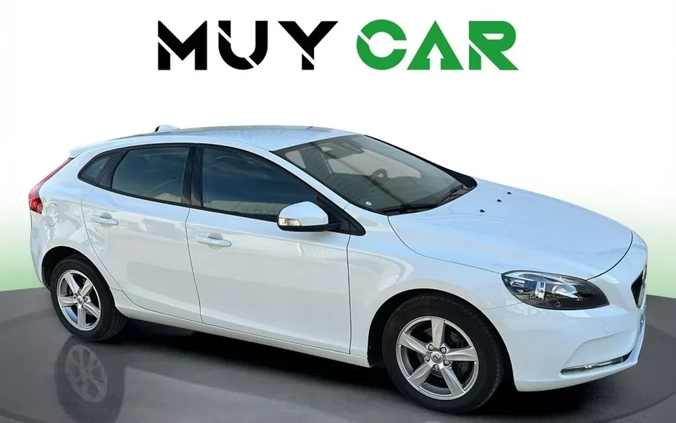 VOLVO V40 V40 D2 Kinetic 120