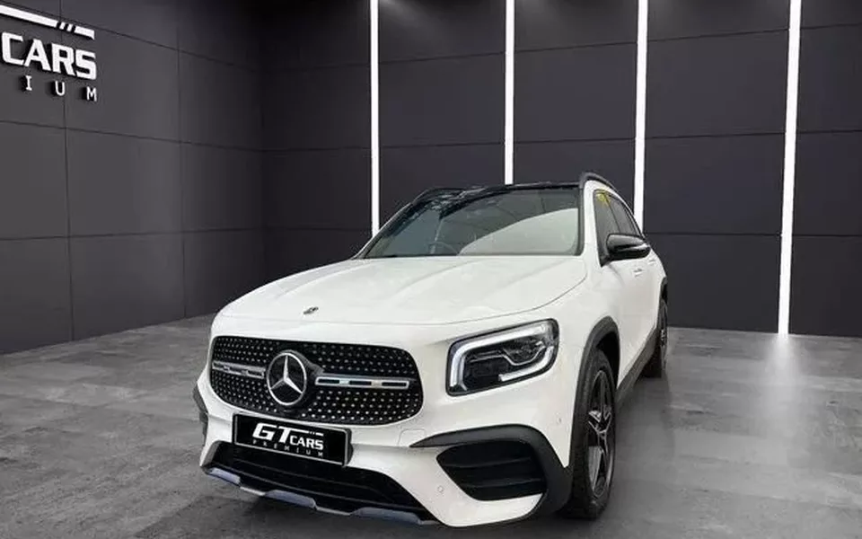 MERCEDES-BENZ Clase GLB 200 AMG