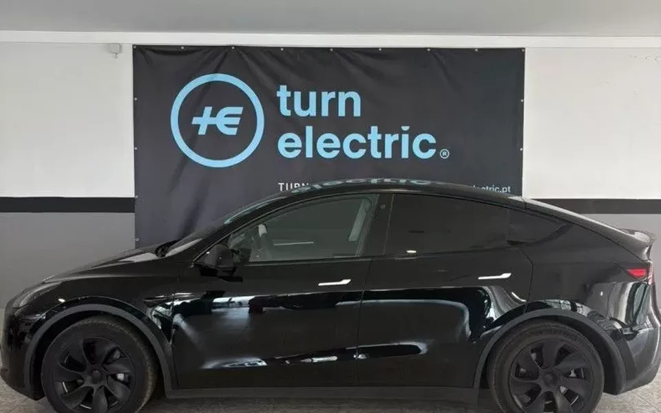 Tesla Model Y Tração Traseira