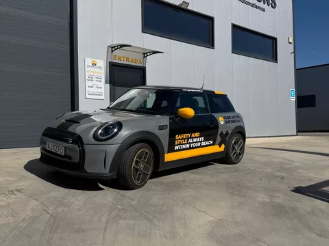 MINI Coupé